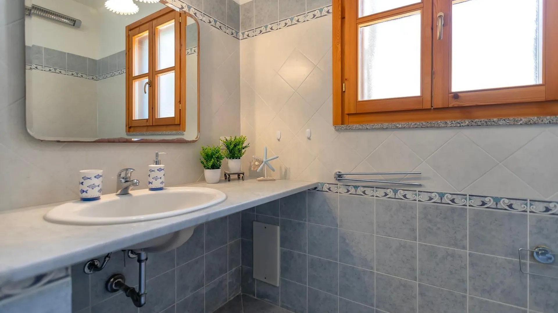 Sardinia Re - Villa Green Val Alghero 0*,  İtalya